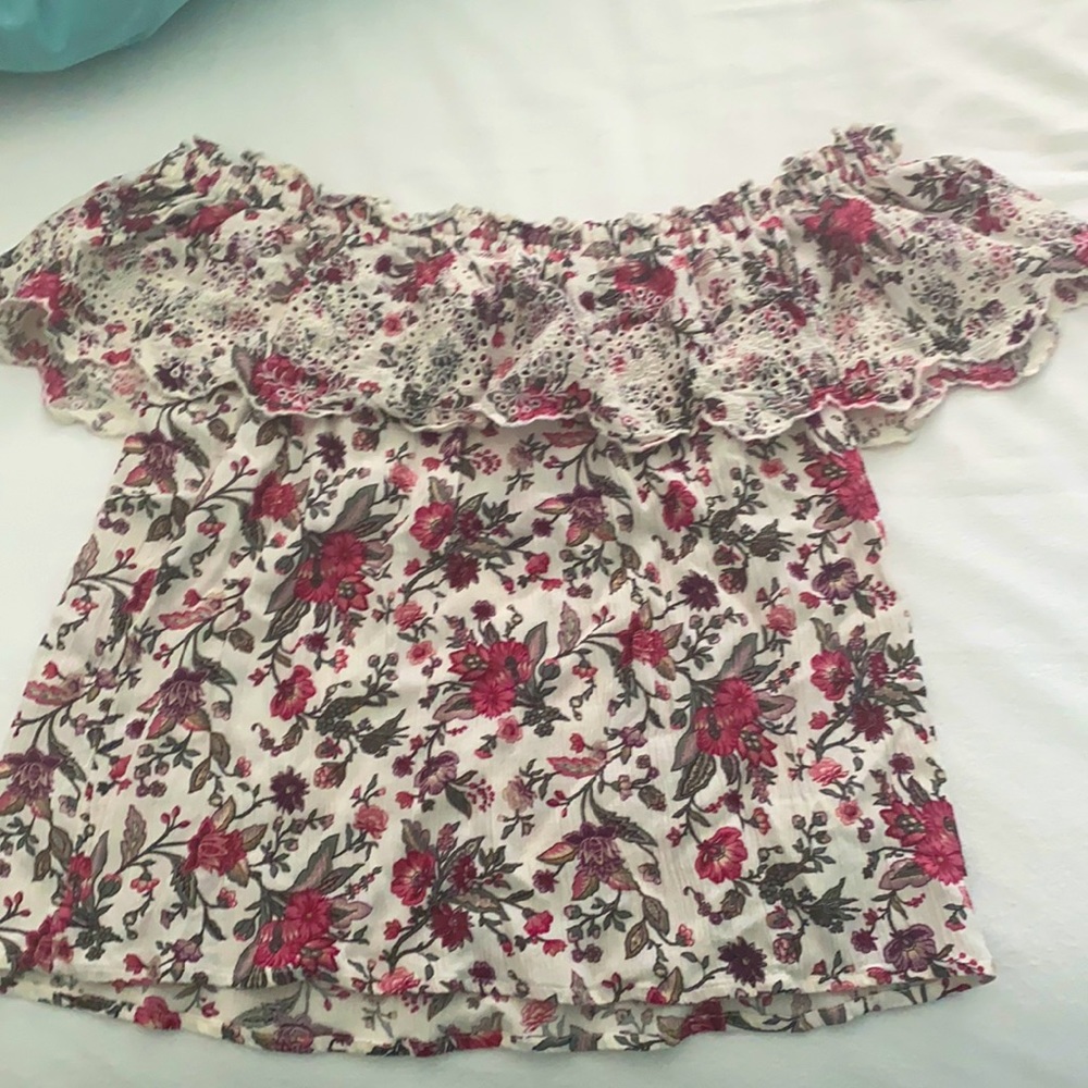 American Eagle Floral Off the Shoulder Top